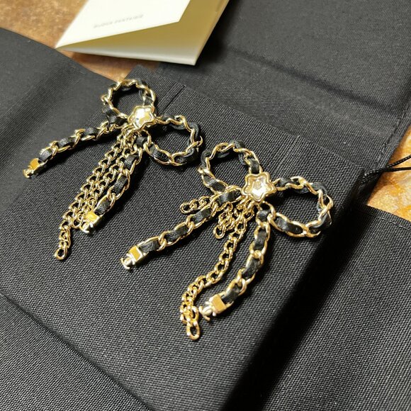 Chanel Ribbon Earrings New With Box